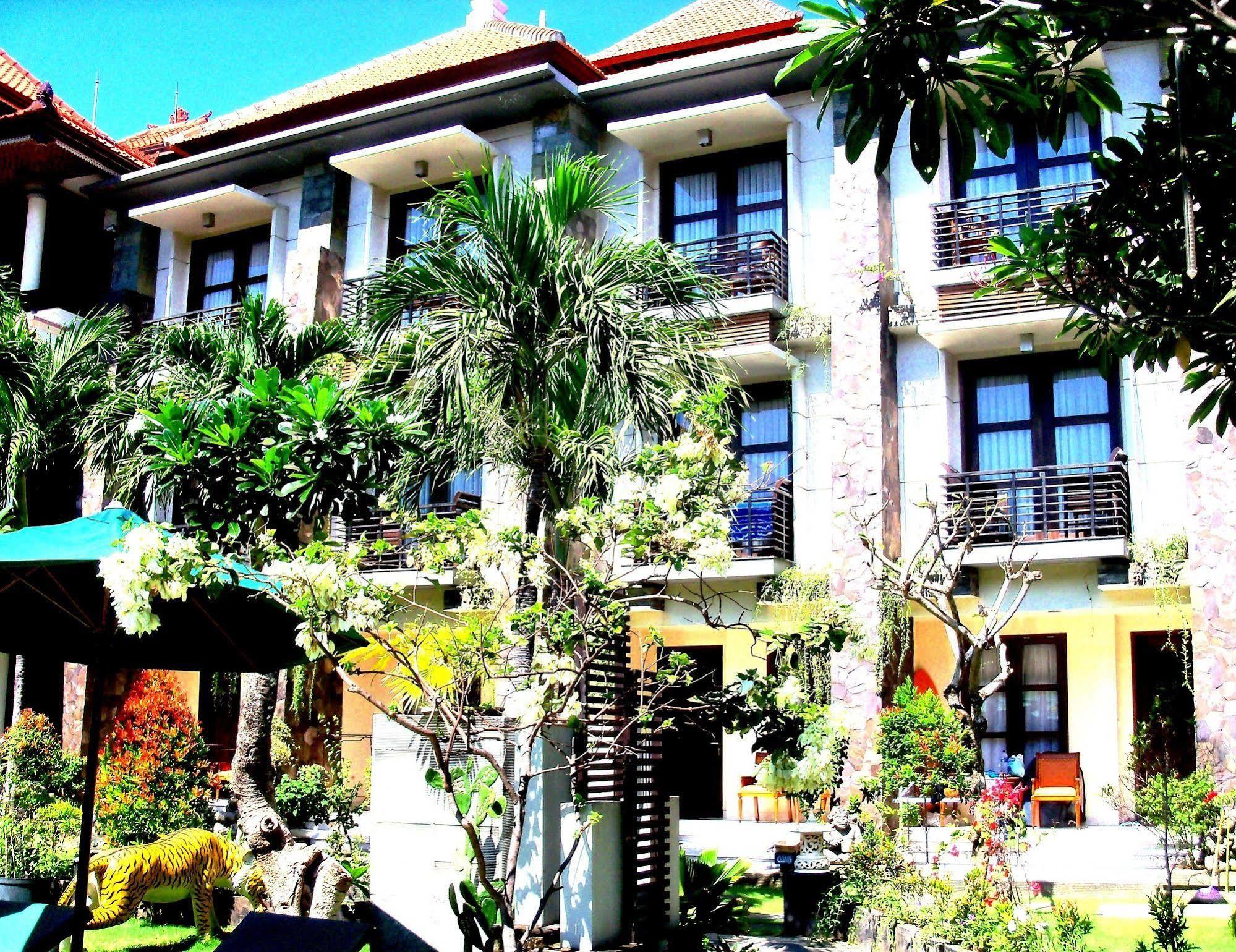 La Walon Hotel Kuta Lombok Exteriér fotografie